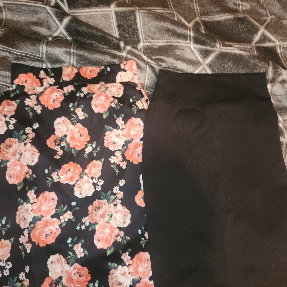 Floral and Black Women's Skirt Set